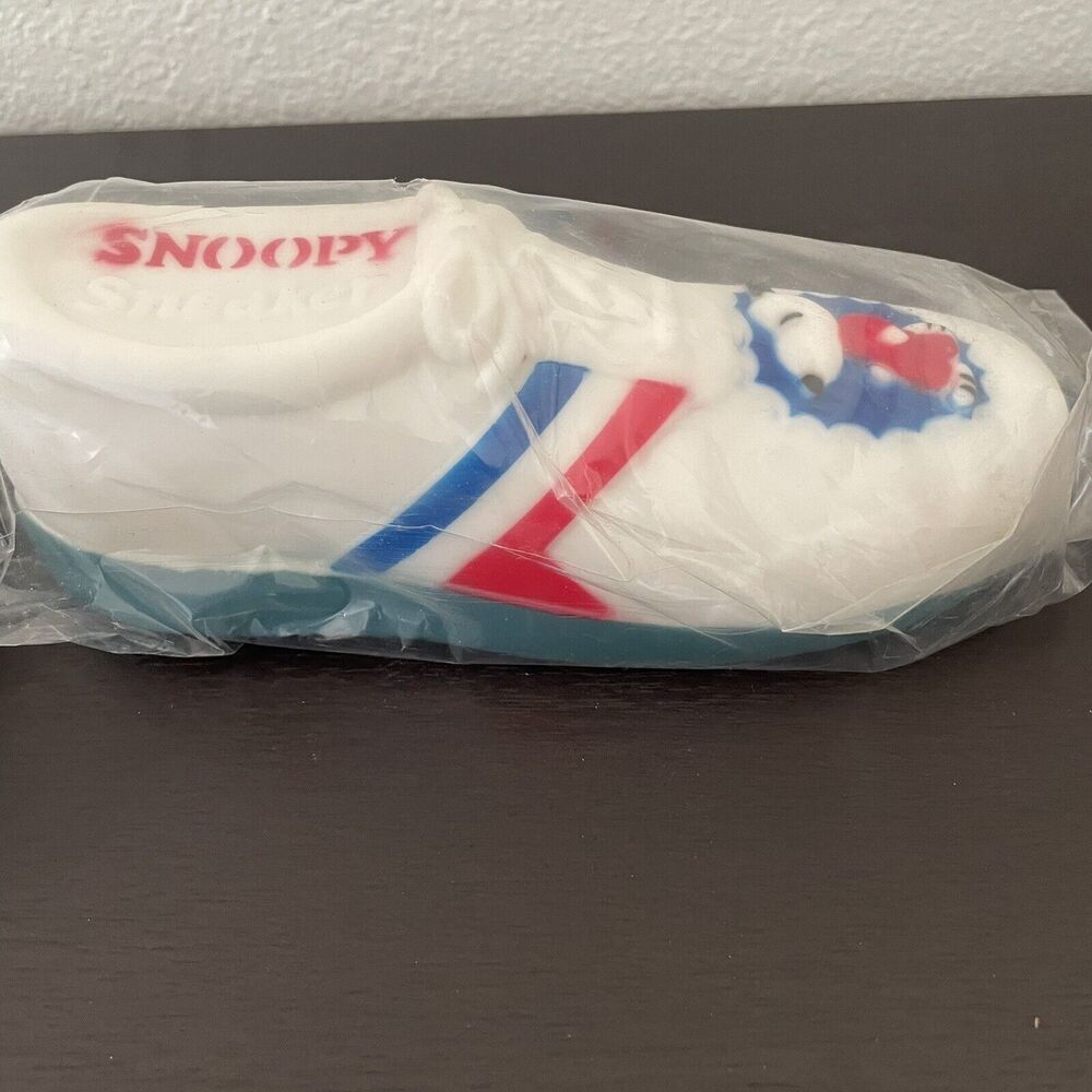 NWT Peanuts Snoopy 7" Vinyl Squeak Dog Toy Squeaker Vintage 1958 Geisler ConAgra